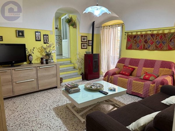appartamento in vendita a Cipressa