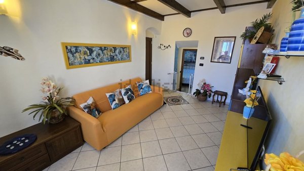 appartamento in vendita a Cipressa