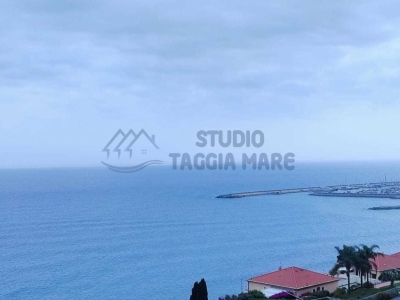 terreno agricolo in vendita a Cipressa in zona Aregai