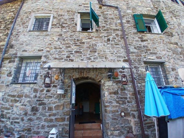 quadrivano in vendita a Cipressa in zona Lingueglietta