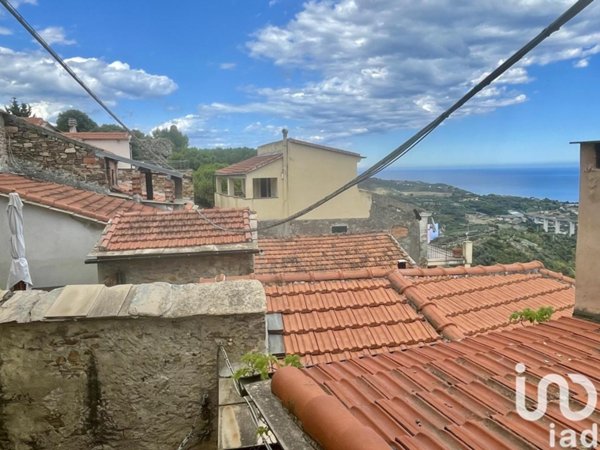 appartamento in vendita a Cipressa in zona Lingueglietta