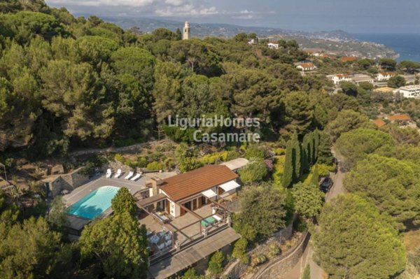 casa indipendente in vendita a Cipressa