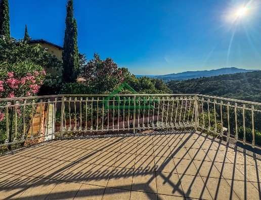 casa indipendente in vendita a Cipressa