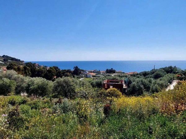 casa indipendente in vendita a Cipressa in zona Piani di Cipressa