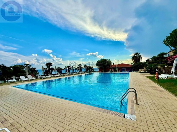 appartamento in vendita a Cipressa