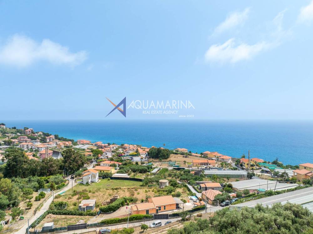 casa indipendente in vendita a Cipressa