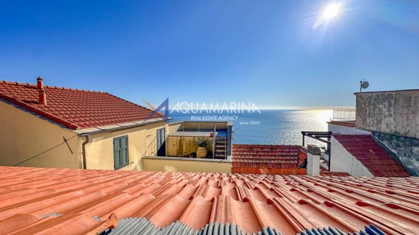 appartamento in vendita a Cipressa