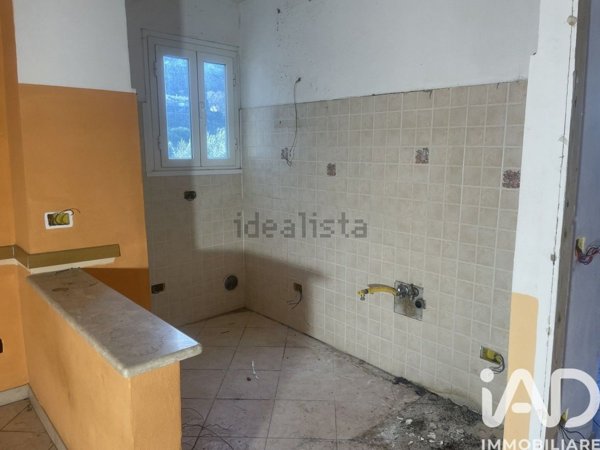 appartamento in vendita a Cipressa in zona Lingueglietta