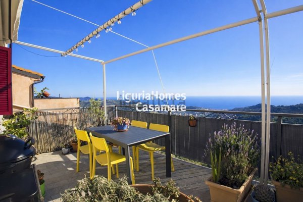 casa indipendente in vendita a Cipressa in zona Lingueglietta