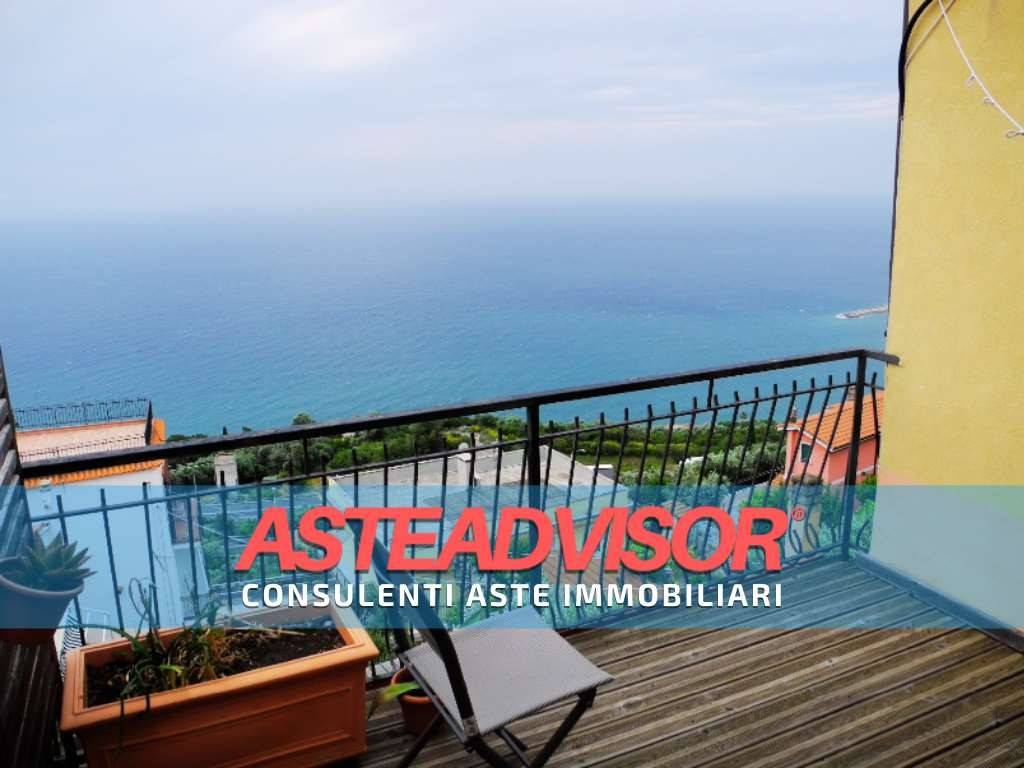 appartamento in vendita a Cipressa