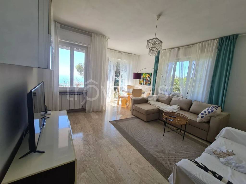 casa indipendente in vendita a Cipressa