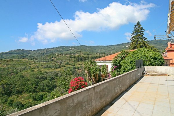 appartamento in vendita a Cipressa