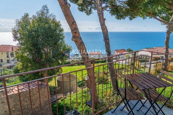 appartamento in vendita a Cipressa