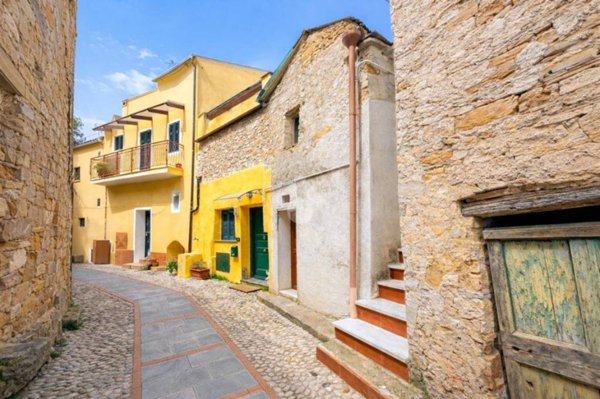 appartamento in vendita a Cipressa in zona Lingueglietta