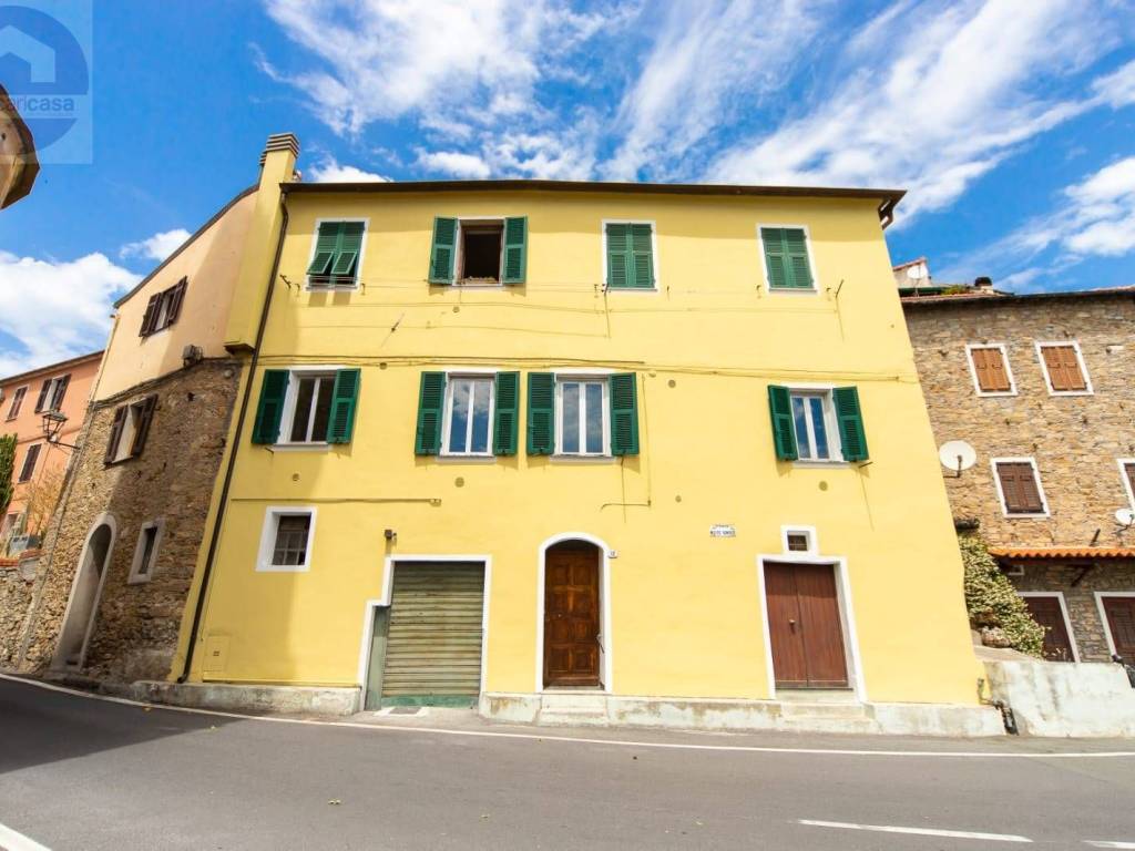 appartamento in vendita a Cipressa