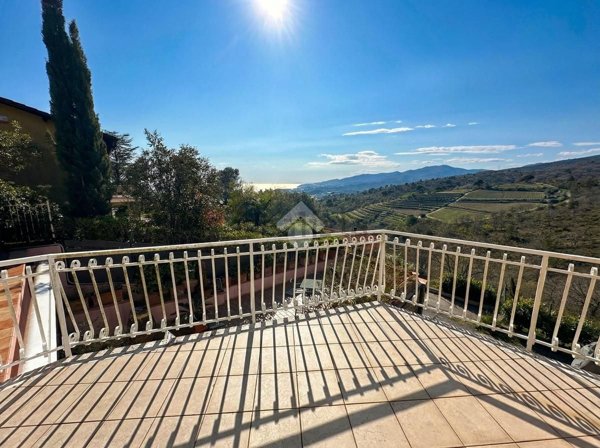 appartamento in vendita a Cipressa