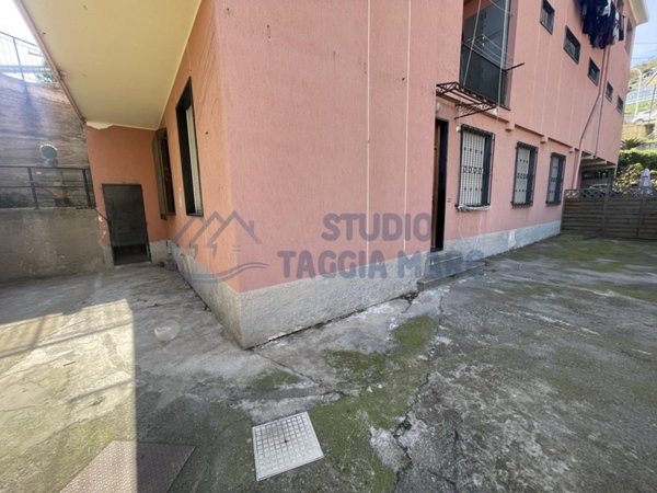 appartamento in vendita a Cipressa in zona Aregai