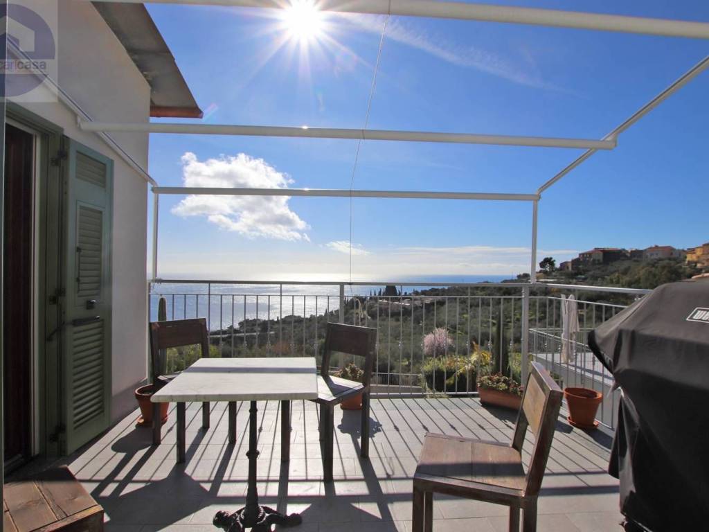 appartamento in vendita a Cipressa