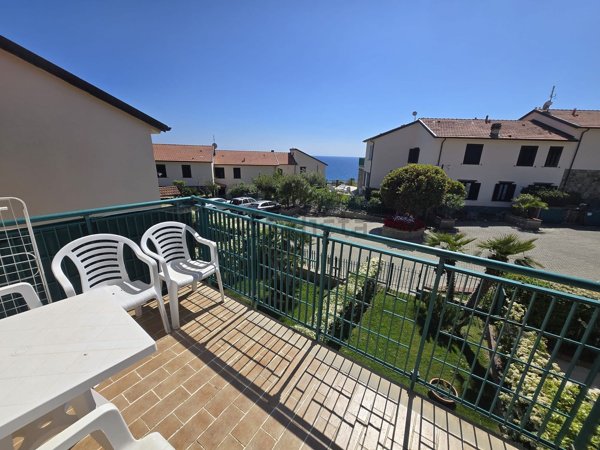 appartamento in vendita a Cipressa in zona Piani di Cipressa