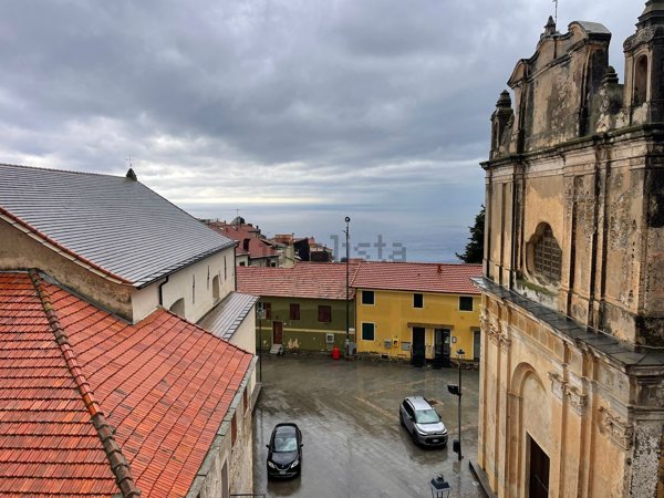 appartamento in vendita a Cipressa