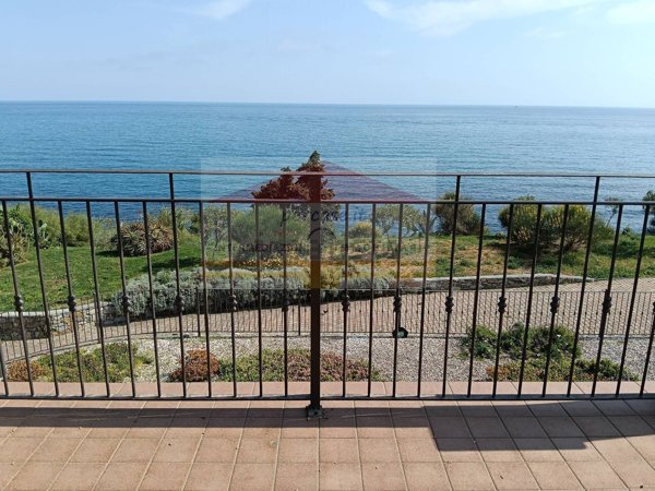 appartamento in vendita a Cipressa