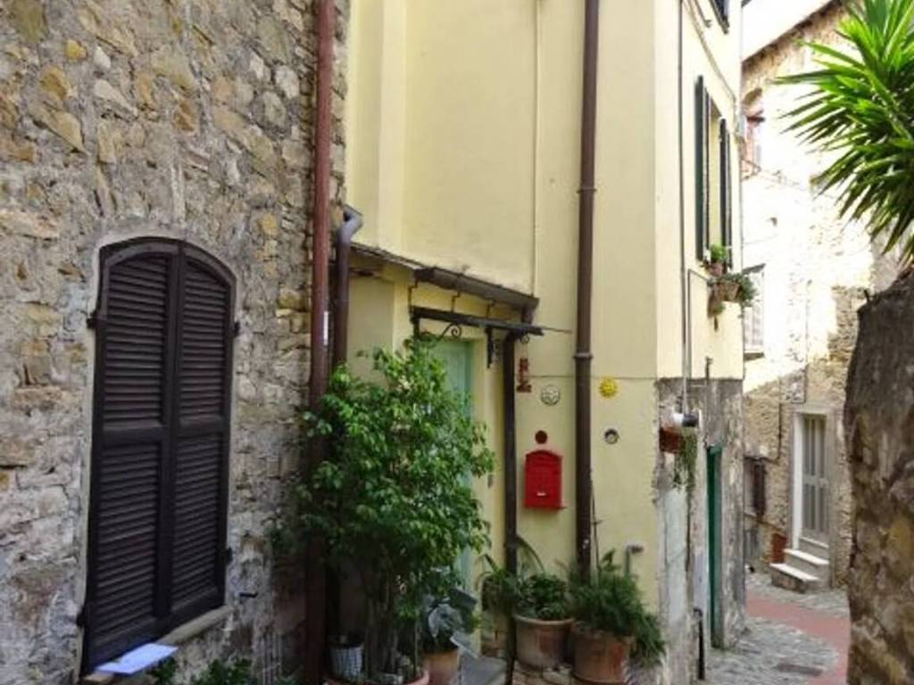 appartamento in vendita a Cipressa