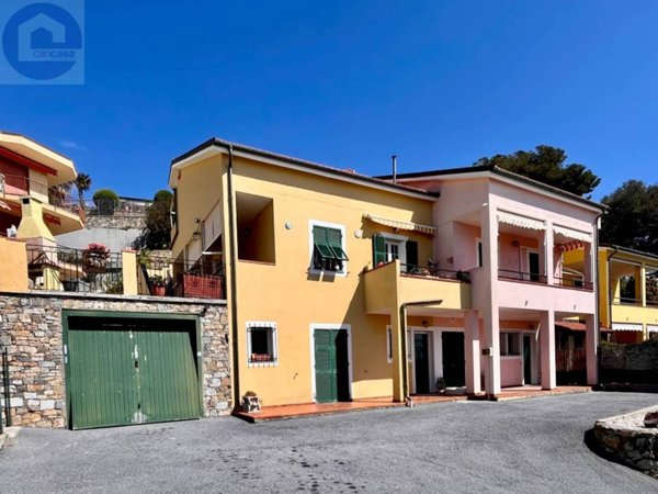 casa indipendente in vendita a Cipressa in zona Piani di Cipressa