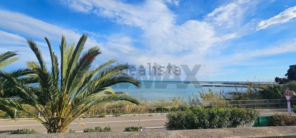 appartamento in vendita a Cipressa in zona Aregai