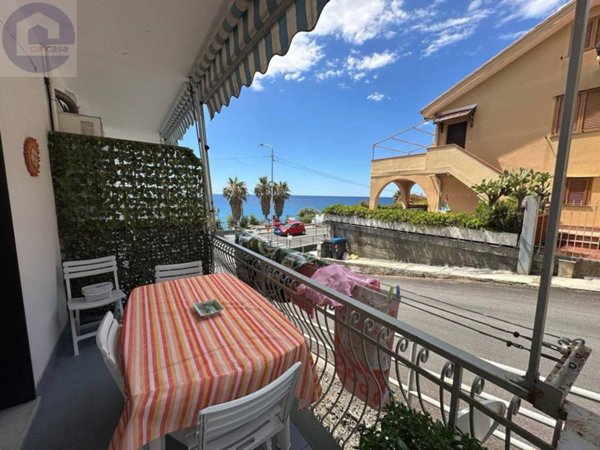 appartamento in vendita a Cipressa in zona Piani di Cipressa