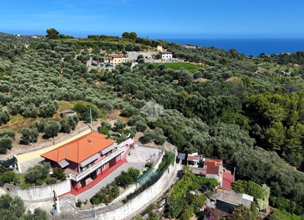 casa indipendente in vendita a Civezza