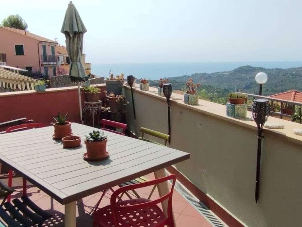 appartamento in vendita a Civezza