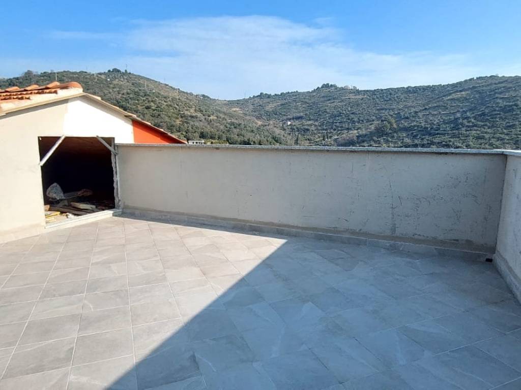 casa indipendente in vendita a Civezza