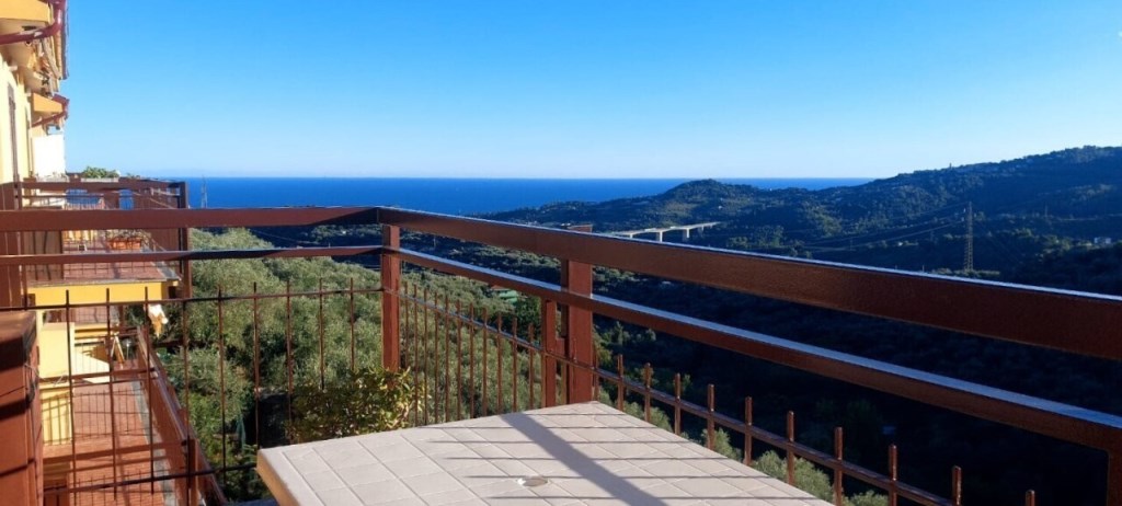 appartamento in vendita a Civezza