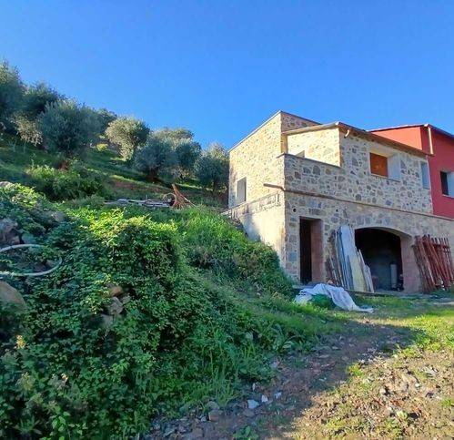 casa indipendente in vendita a Civezza