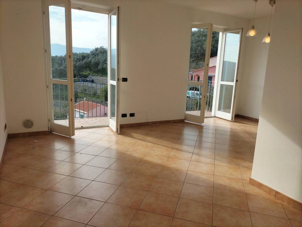 appartamento in vendita a Civezza