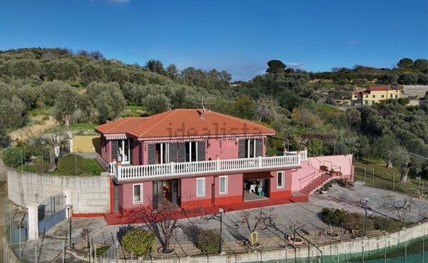 casa indipendente in vendita a Civezza