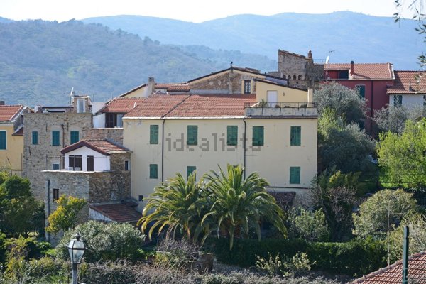 esavano in vendita a Civezza