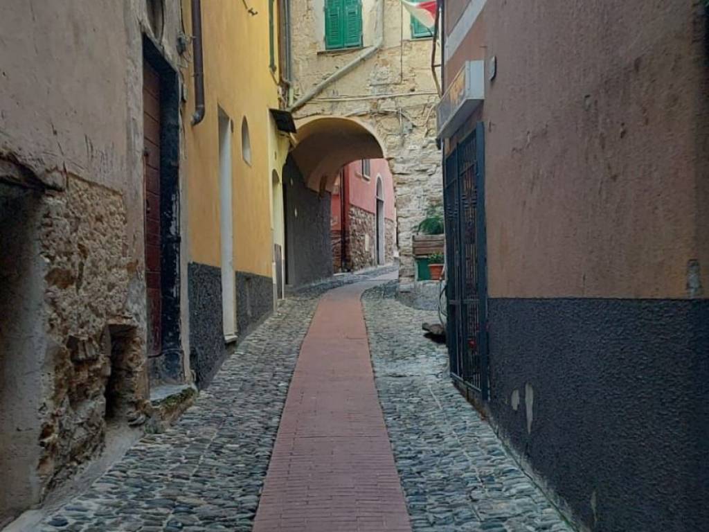 appartamento in vendita a Civezza