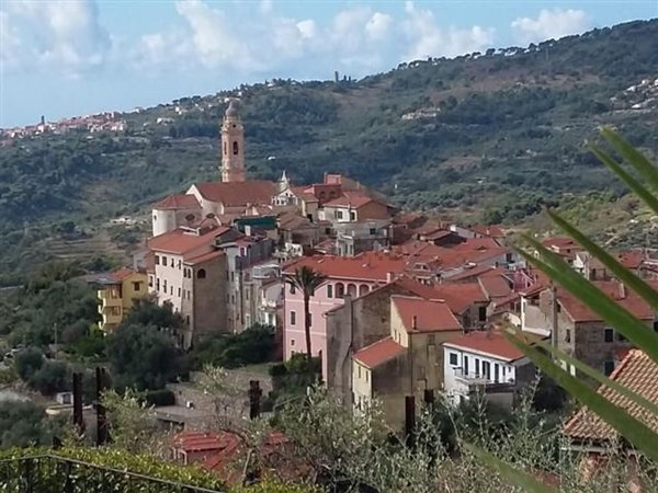 appartamento in vendita a Civezza