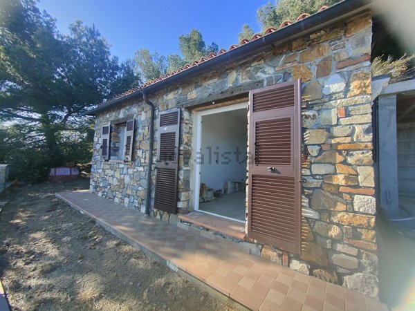 casa indipendente in vendita a Civezza