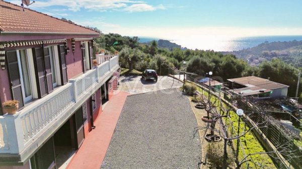 casa indipendente in vendita a Civezza