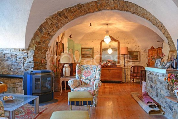 casa indipendente in vendita a Civezza