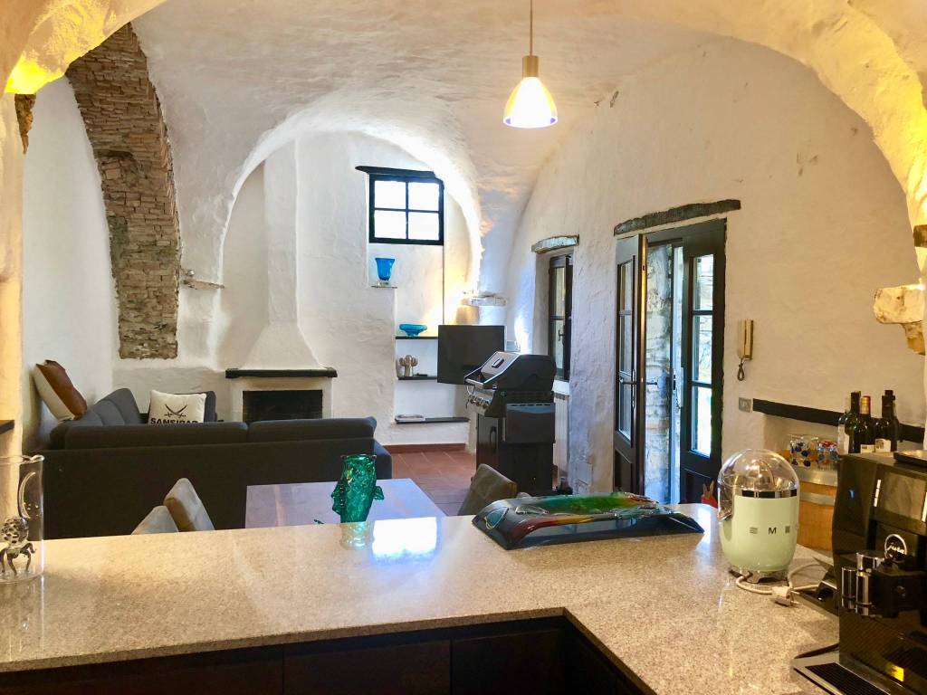 appartamento in vendita a Civezza