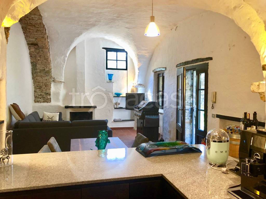 appartamento in vendita a Civezza