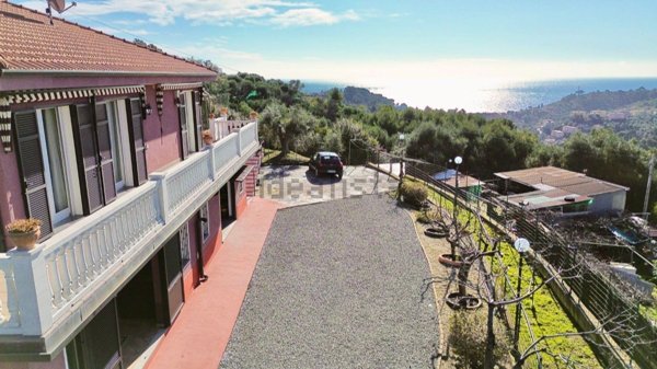 casa indipendente in vendita a Civezza