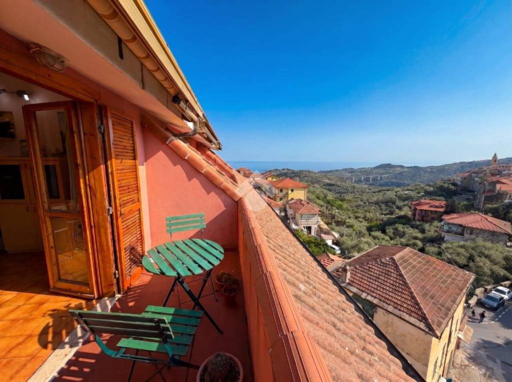 appartamento in vendita a Civezza