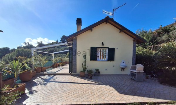 appartamento in vendita a Civezza