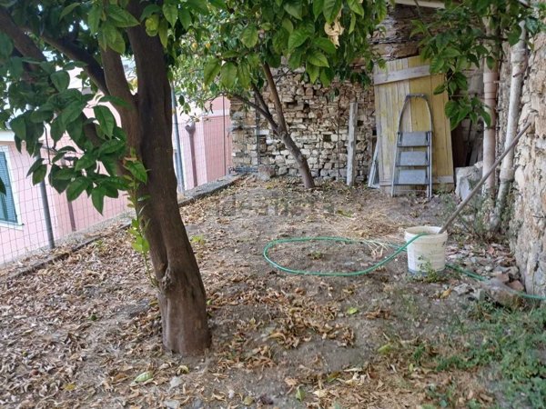 appartamento in vendita a Civezza