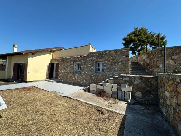 casa indipendente in vendita a Civezza