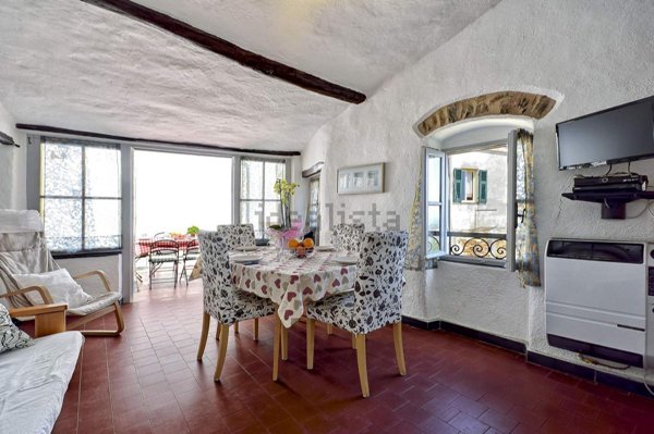 casa indipendente in vendita a Civezza